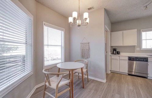 Milwood Apartment | Cozy 2BD Apt | Austin Texas