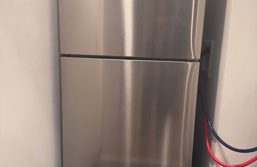 Elizabeth Apartment | Cozy 2BR apartment 6 min from EWR