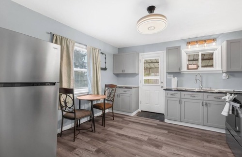 Mercer House | Cozy 2BR Home: With Lake Access and Work Space