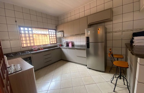 Plano Diretor Sul House | Cozy 3/4 House - Air conditioning in 3/4. Garage.