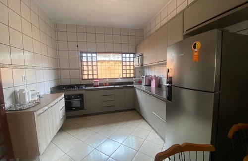 Plano Diretor Sul House | Cozy 3/4 House - Air conditioning in 3/4. Garage.