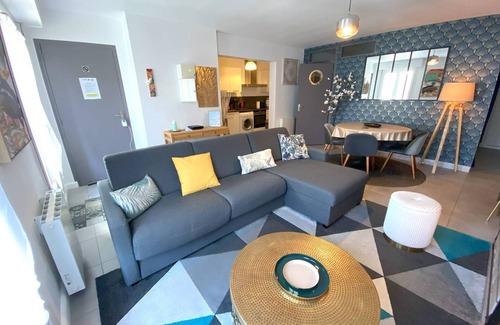 Tregastel Apartment | Cozy 3* Apt with Free WIFI, 200m from Beach, Central Trégastel