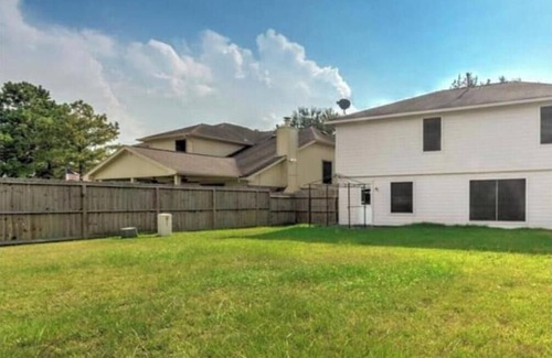 Houston House | cozy 3 bedroom 1 1/2 bath housenn