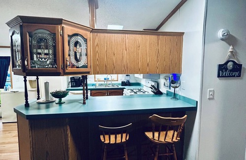 Bryan House | Cozy 3 Bedroom/2 Bath