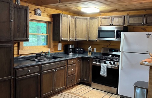 Leeper Cabin | Cozy 3-bedroom cabin in Leeper with WiFi