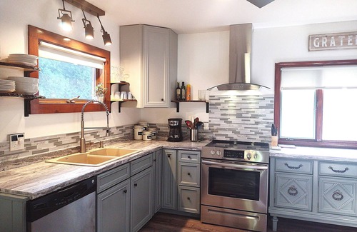 Olcott House | Cozy 3-bedroom house, attached garage & private yard.nBoat parking is available.