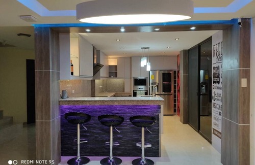 Guayaquil House | Cozy 3-bedroom house in Urbanizacion Mallorca Village en la via Samborondonn