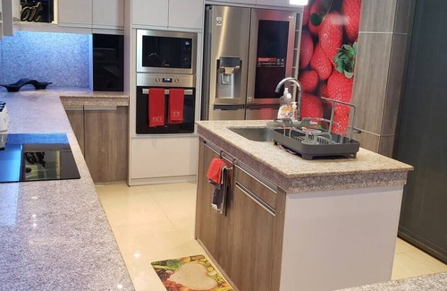 Guayaquil House | Cozy 3-bedroom house in Urbanizacion Mallorca Village en la via Samborondonn
