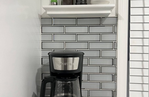 Stone Tavern House | Cozy 3-bedroom house in enjoyable East Windsor with AC, WiFi & car charging