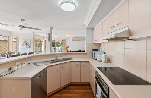 Eight Mile Plains House | Cozy 3BR Family-Friendly House @Eight Mile Plains