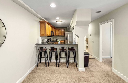 Old City Apartment | Cozy 3BR in Old City | Walk to Independence Hall