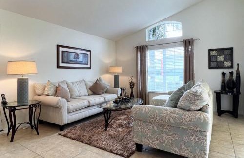 Veranda Palms House | Cozy 4 Bed 3 Bath Pool Hm with Game Room-4450NP