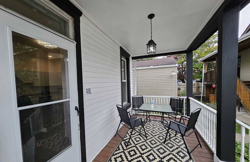 Elizabeth House | Cozy 4-bedroom house in delightful Elizabeth with AC, WiFi