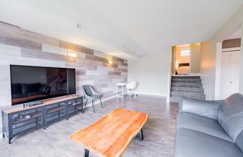 Crawford House | Cozy 5BD House in North Mission Crawford