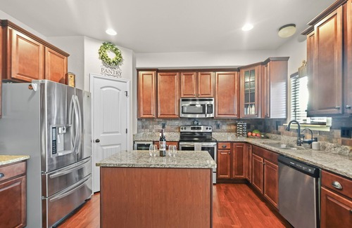 Colorado Springs House | Cozy 6BR Colorado Springs Retreat w/Hot Tub, Gym, Theater & Sunset Views!