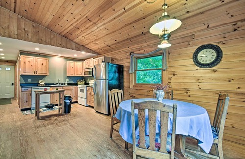 Shipshewana Cabin | Cozy Amish Country Cabin on Shipshewana Lake!