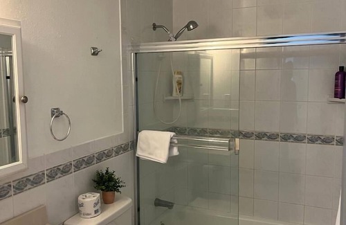 St. Francis Apartment | Cozy and Affordable Homes in Santa Ana