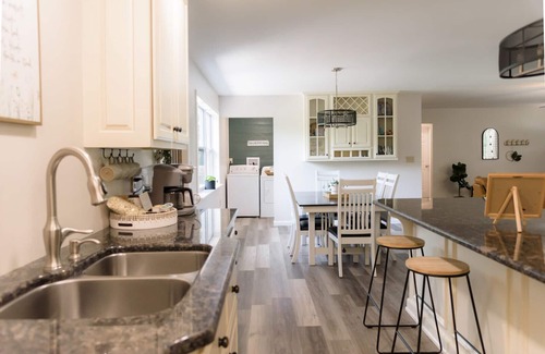 Halifax House | Cozy and secluded getaway with hot tub & fireplace