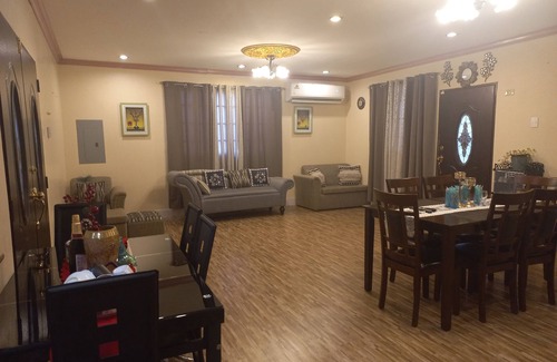 Longdenville House | Cozy and Secure House