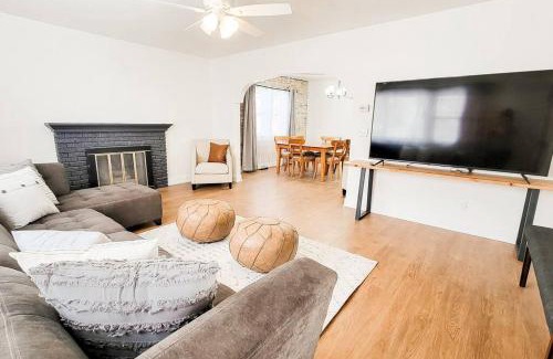 Ogden House | Cozy and Spacious Home in Ogden
