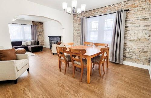 Ogden House | Cozy and Spacious Home in Ogden