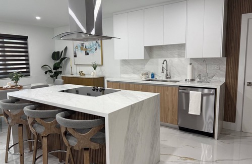 Ludlam House | Cozy and Stylish Home in Miami w HotTub & Patio