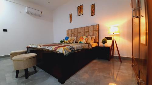 Greater Noida House | Cozy and Tranquil nest with wifi and homely care