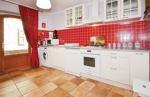 Les Salles-du-Gardon Apartment | Cozy apartment in Les Salles-du-Gardon