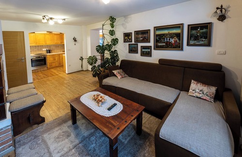 Mojstrana Apartment | Cozy Apartma Lana near mountains in Slovenia!