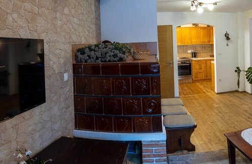 Mojstrana Apartment | Cozy Apartma Lana near mountains in Slovenia!