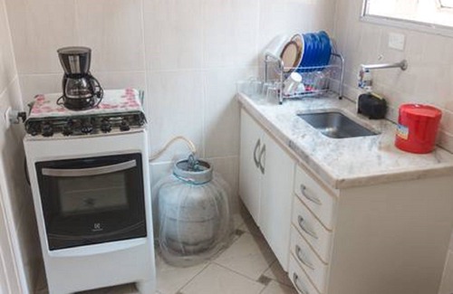 Enseada Apartment | Cozy apartment, 02 bedrooms, 500 m from Enseada beach, Guarujá/SP.
