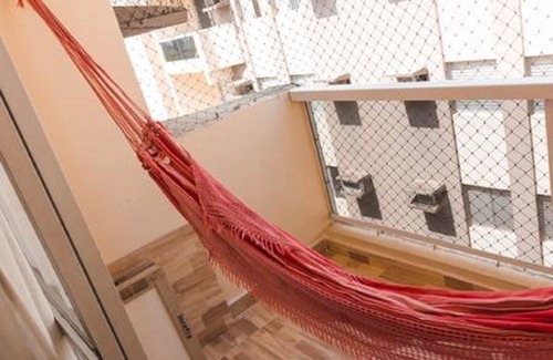 Enseada Apartment | Cozy apartment, 02 bedrooms, 500 m from Enseada beach, Guarujá/SP.