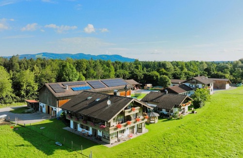 Weissbach Apartment | Cozy apartment for 1-3 persons, balcony and view of the mountain panorama