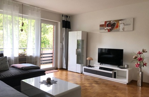 Winterberg Apartment | Cozy apartment with box spring bed in Winterberg