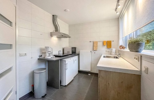 Surhuisterveen Apartment | Cozy apartment in Surhuisterveen