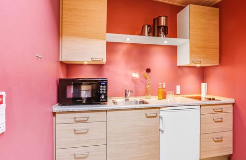 Sandvig Apartment | Cozy apartment in Allinge with WiFi