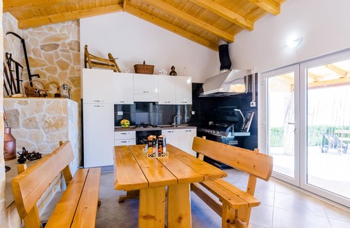 Vodovađa Apartment | Cozy apartment in Dubravka with sauna