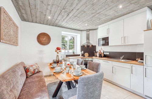 Irrhausen Apartment | Cozy apartment in Irrhausen with sauna
