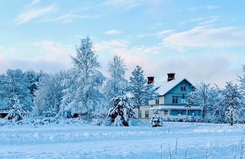 Jadraas Apartment | Cozy apartment in Jädraås nestled near the lake just 10 minutes from Kungsberget