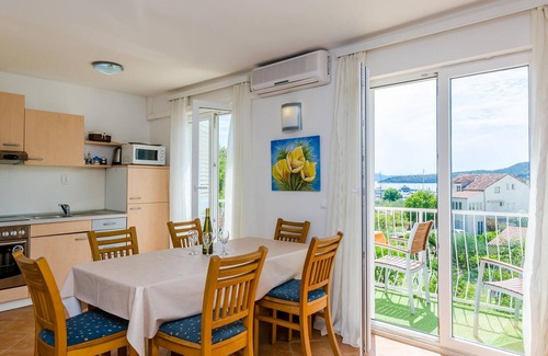 Slano Apartment | Cozy apartment in Slano with kitchen