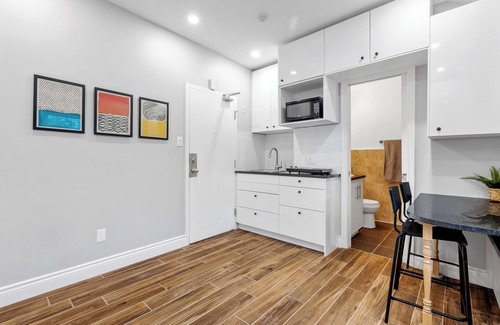 Byward Market - Parliament Hill Apartment | Cozy apartment in the heart of Ottawa!