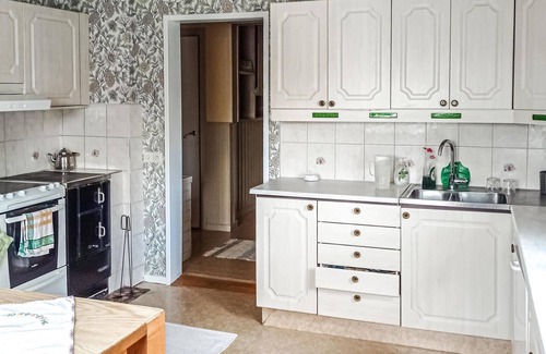 Torsaker Apartment | Cozy apartment in Torsåker with WiFi