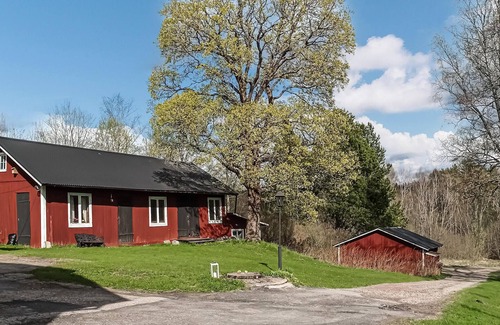 Torsaker Apartment | Cozy apartment in Torsåker with WiFi
