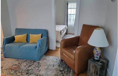 Williamsburg House | Cozy apartment located in quiet Williamsburg