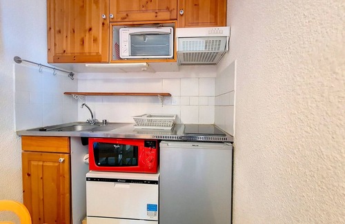 Reberty Apartment | Cozy Apartment Near Slopes with Balcony