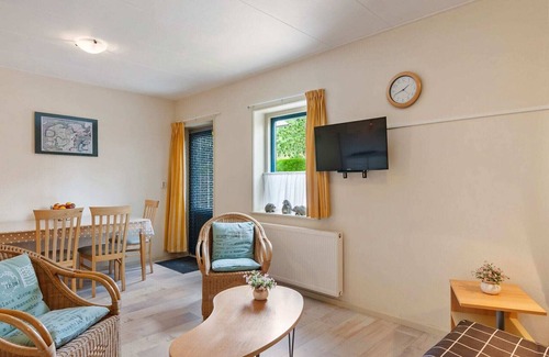 Arum Apartment | Cozy Apartment near Lake in Arum