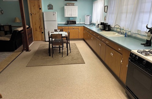 Town of Jerusalem Apartment | Cozy apartment on Keuka Lake, close to Keuka College, wineries and breweries.