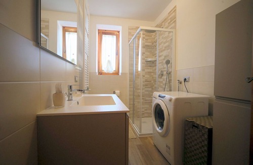 Rovetta Apartment | COZY APARTMENT ORCHID