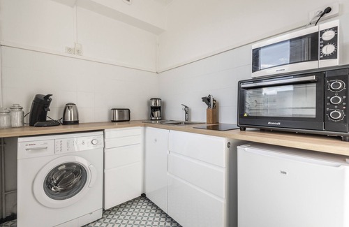 Reims Apartment | Cozy apartment renovated to less than 10 minutes walk from the station!
