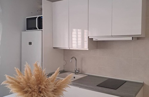 El Pilar Apartment | Cozy Apartment up to 6 persons 3 min to Metro